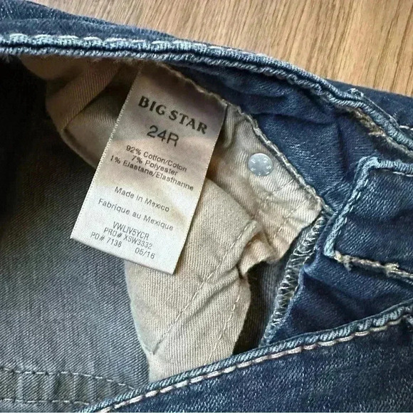 Big Star Liv Boot Cut Jeans Womens Size 24R Embroidered Low Rise Denim Stretch - Picture 3 of 9